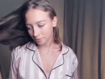 webcam girl wave_of_happy_ image #5447443