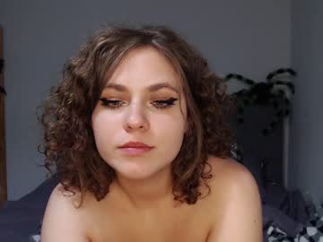 webcam couple milk_slice image #2947151