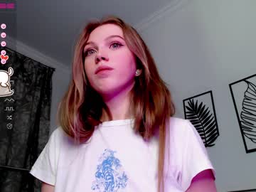 webcam girl small_blondee image #3323849