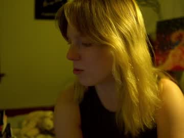 webcam girl crimsonxrapture image #851367