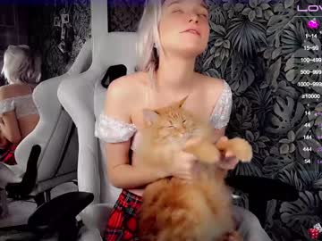webcam girl _b_a_n_s_h_e_e_ image #3470071