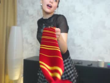 webcam girl emiliacourtney image #5697316