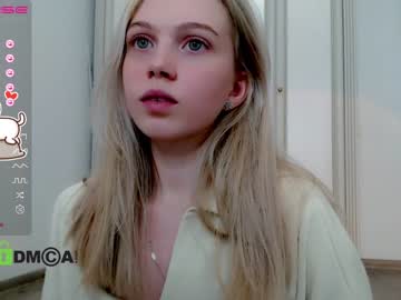 webcam girl small_blondee image #3359277