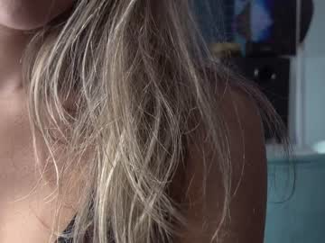 webcam girl beyllove_d image #3468712