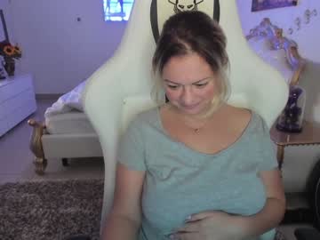 webcam girl kiradivine image #368248