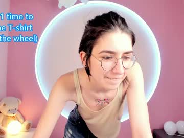 webcam girl _dreamgirlunicorn_ image #2422570