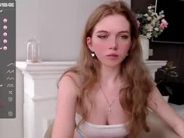 webcam girl small_blondee image #1901687