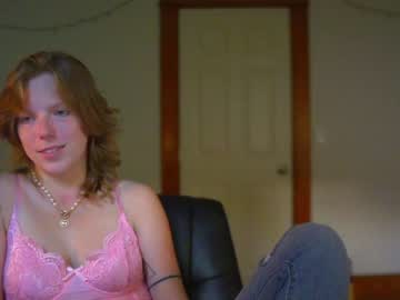webcam girl crimsonxrapture image #2200525