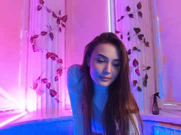 webcam girl luna_drips image #1910572