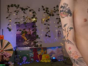 webcam girl glorikitty image #2178593