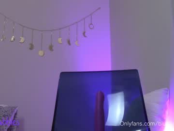 webcam girl bluebubbles118 image #5065272