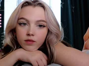 webcam girl small_blondee image #5162760