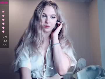 webcam girl small_blondee image #89658