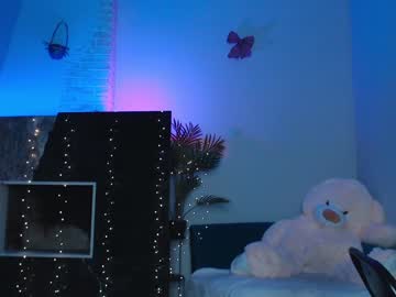Cam for littlee_sweetie