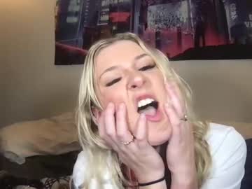 webcam girl scarlettsantana_ image #3047882