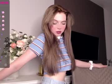 webcam girl small_blondee image #1789438