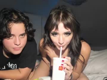 webcam couple twogirls1strap image #5648012
