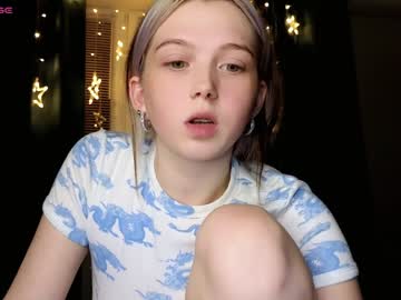 webcam girl small_blondee image #5769330