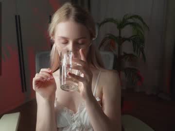 webcam girl sonyaericsson image #6758823