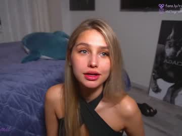 webcam girl playwithmil image #6234697
