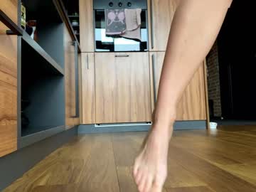 webcam girl fit_family image #3911418