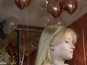 webcam girl bestblondiiecb image #6313411