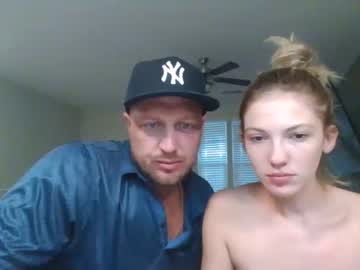 webcam couple barleylegalslut00 image #5351860
