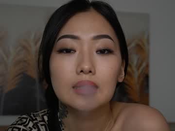 webcam girl refined_style image #6820682
