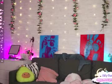 webcam girl holliwould_ image #2329103