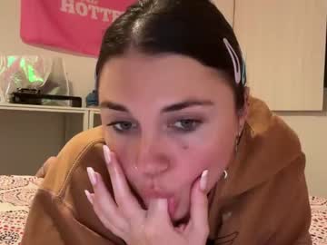 webcam girl queencassidyy image #5332218