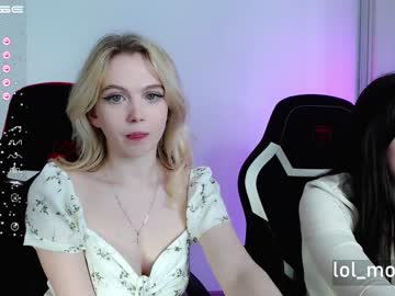 webcam girl small_blondee image #3819475