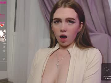 webcam girl small_blondee image #3066730